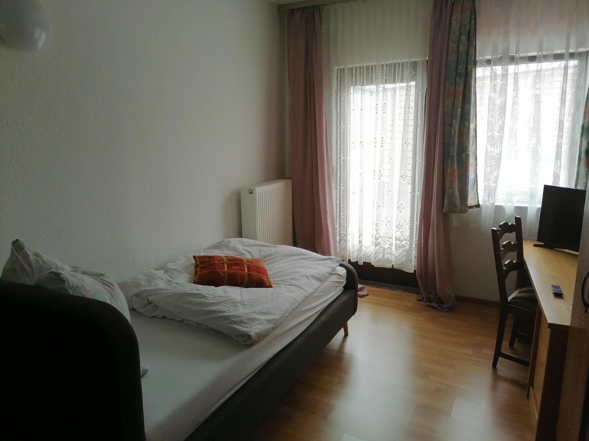 Gasthaus Zur Rose Malsch  Bagian luar foto