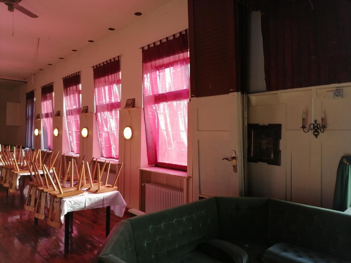 Gasthaus Zur Rose Malsch  Bagian luar foto